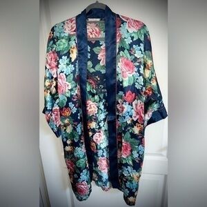 Vintage rare 1990s robe and cami set. Panties not included